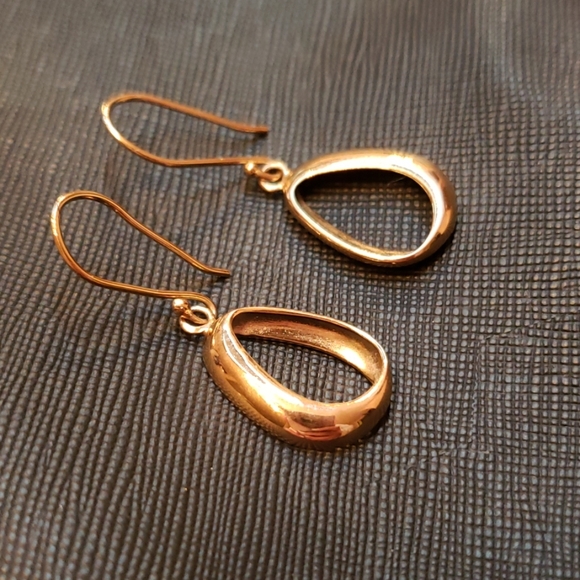 Gold designer pendant earrings - Picture 3 of 5